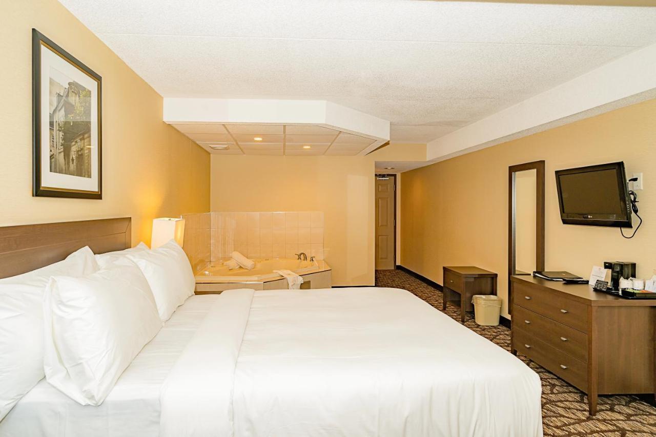 Days Inn By Wyndham Niagara Falls Lundys Lane Exteriör bild
