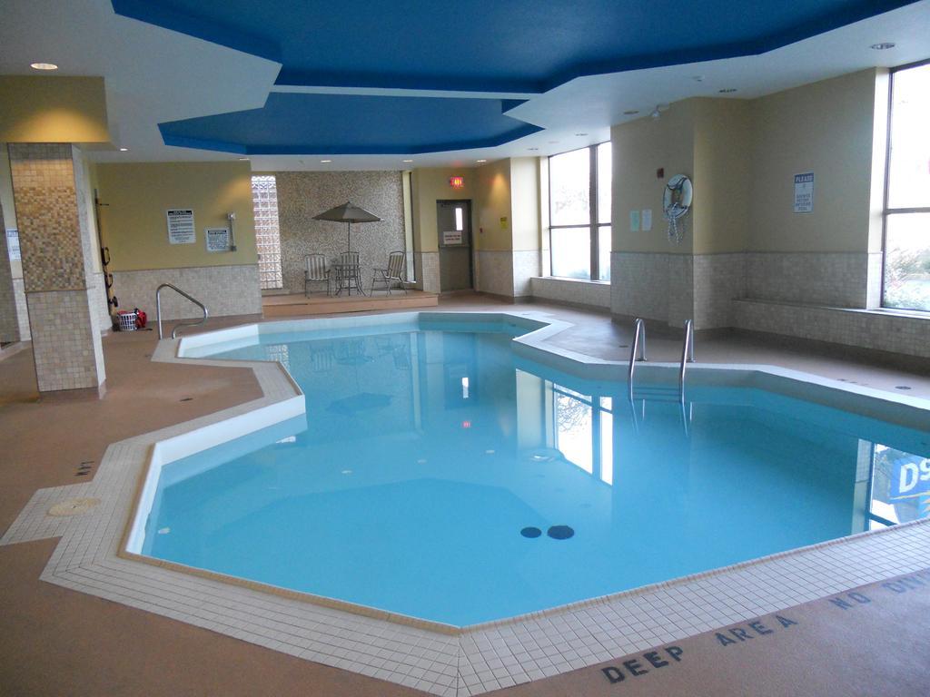 Days Inn By Wyndham Niagara Falls Lundys Lane Exteriör bild